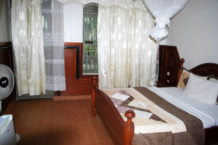 Palm World Hotels Mbarara Zewnętrze zdjęcie